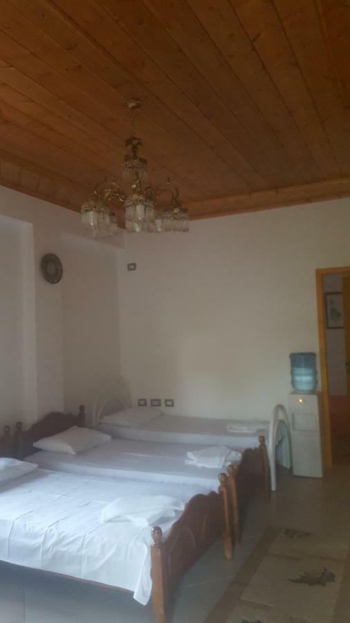 Camping Late Gjirokastër Exteriör bild